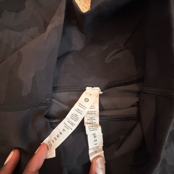 Lululemon Black Camo Leggings - Picture 7 of 7